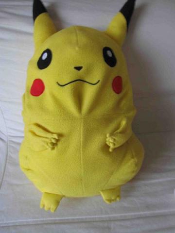 Oreiller Pikachu, jouet en peluche